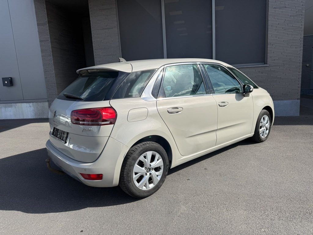 WhatsApp Image 2026-10-02 at 15.33.36 (2)
